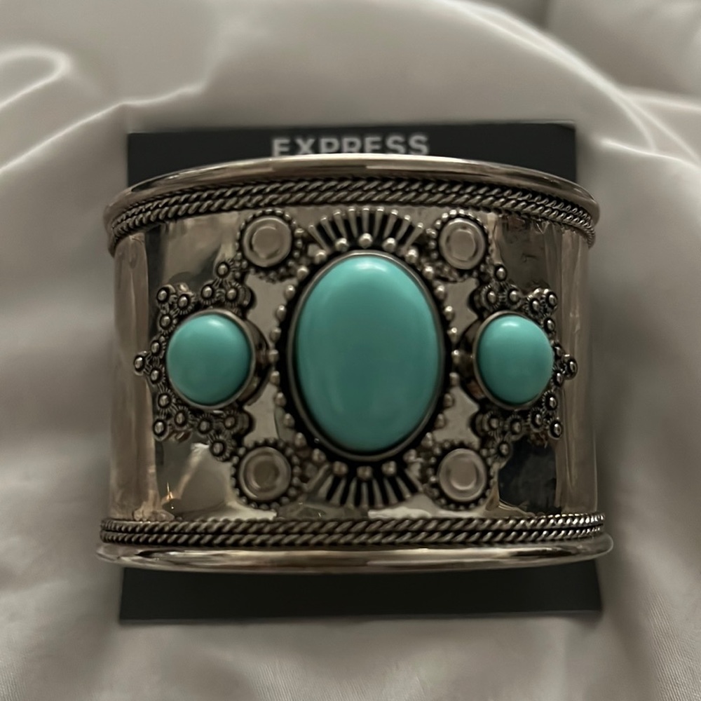 Cuff bracelet
